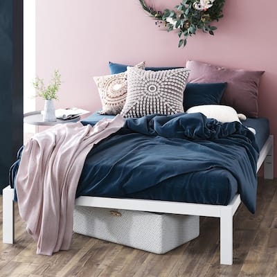 Priage by ZINUS Metal Platform Bed Frame