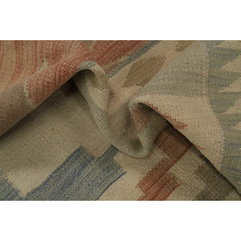 Hand Woven Oriental 100% Wool Carpet Southwestern Tribal Beige & Ivories Kilim Area Rug - 5' 9'' X 4' 0''