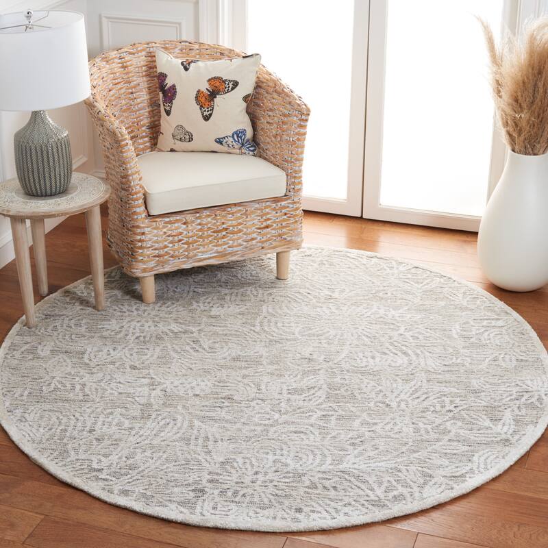 SAFAVIEH Handmade Precious Amya Rug - 6' Round - Grey/Ivory
