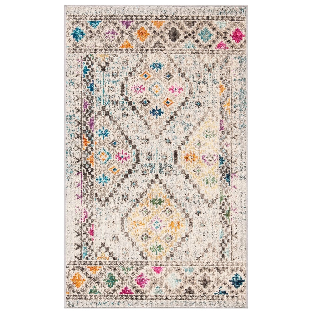 SAFAVIEH, Madison Hortensia Boho Diamond Distressed Rug