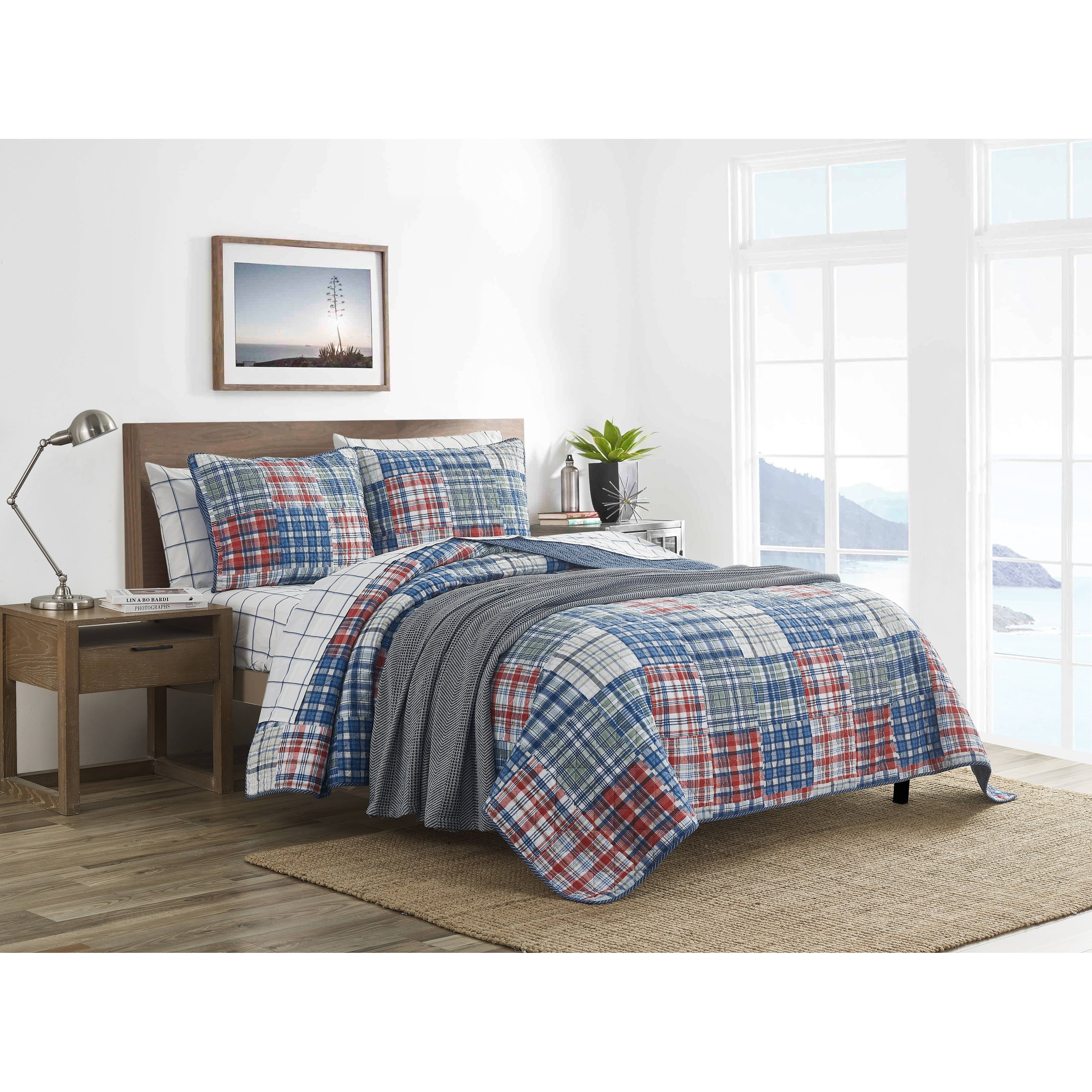 Nautica Raeford Traditional Patchwork With Stripe Reverse Quilt (Blue, 3 Piece Set)