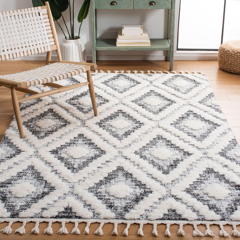 SAFAVIEH Moroccan Tassel Shag Helrike 2-inch Thick Rug - 9' x 12'