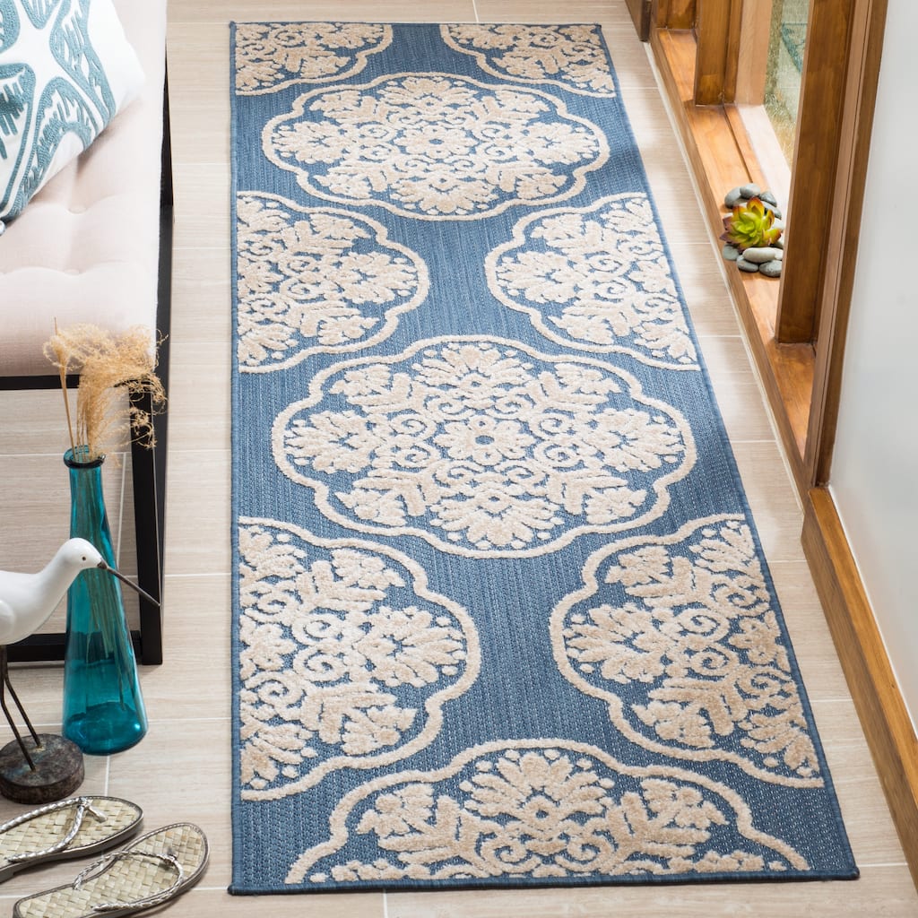 SAFAVIEH Cottage Thyra Indoor/ Outdoor Patio Backyard Rug