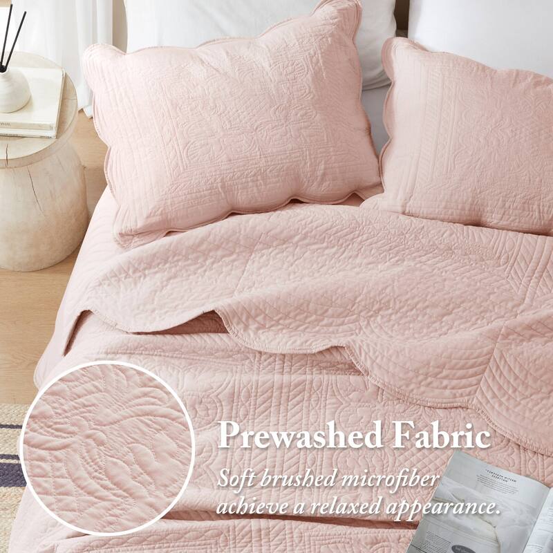Madison Park Marino 3 Piece Reversible Scalloped Edge Quilt Set