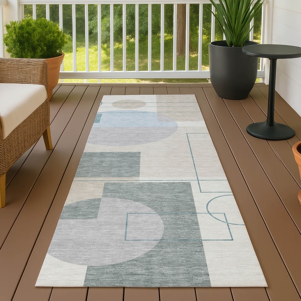 Machine Washable Indoor/ Outdoor Modern Filly Chantille Rug