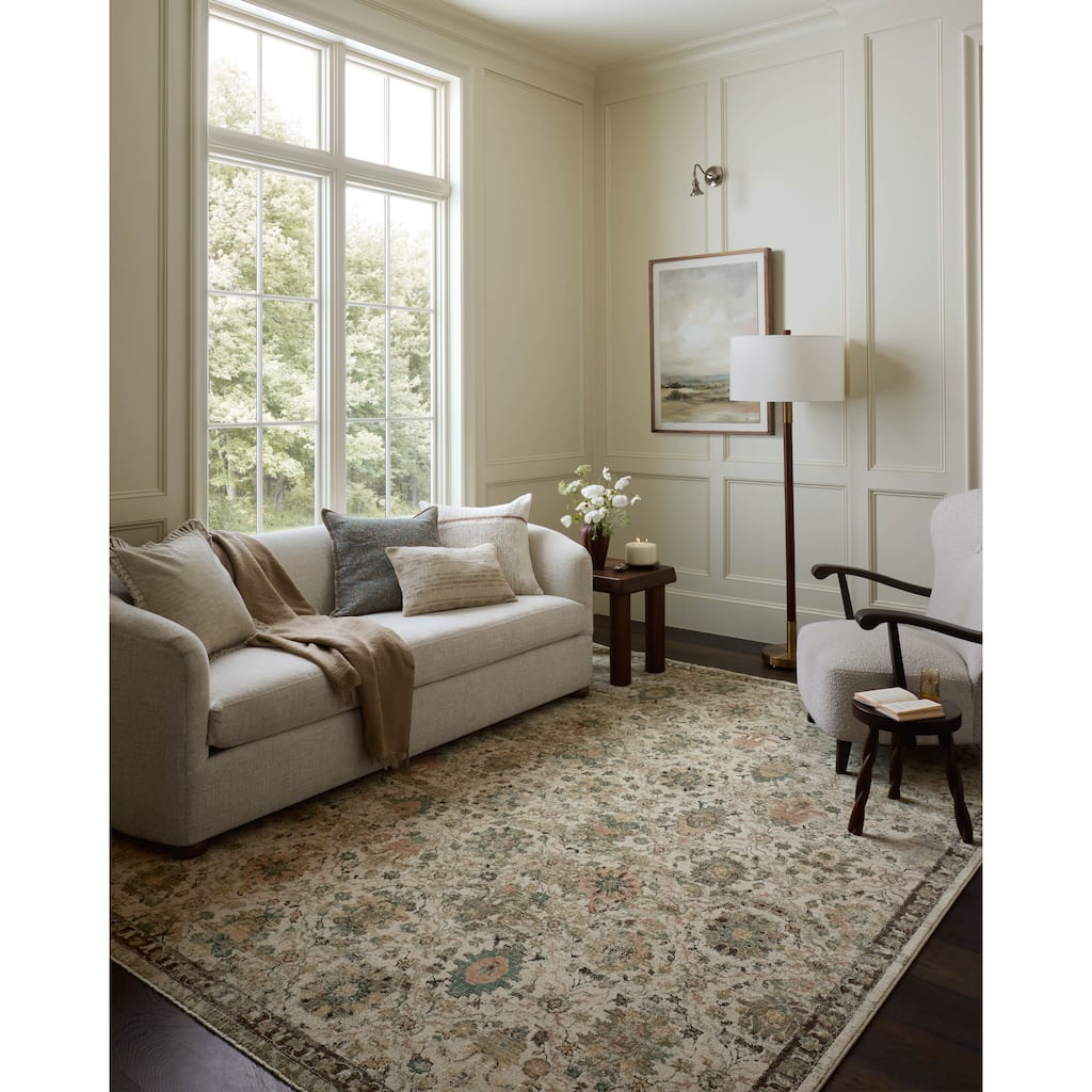 Alexander Home Bessera Traditional Area Rug