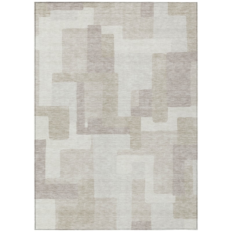 HomeRoots Abstract Transitional Rectangle Outdoor Rug - 5' X 8'