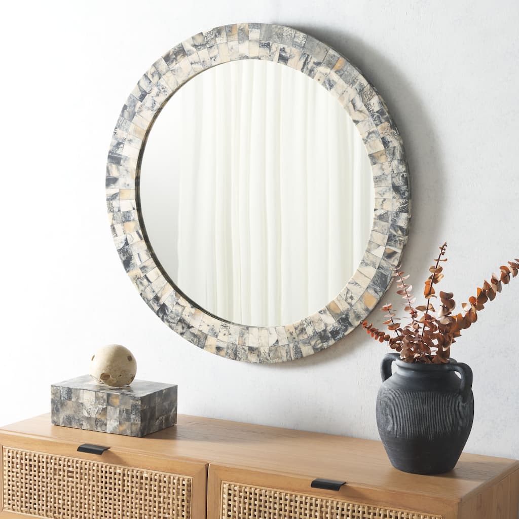 SAFAVIEH Home Lori 29.2-inch Round Antique Green/Horn Resin/MDF Mirror - Antique Green/Horn - 29.2"W x 0.75"D x 29.2"H