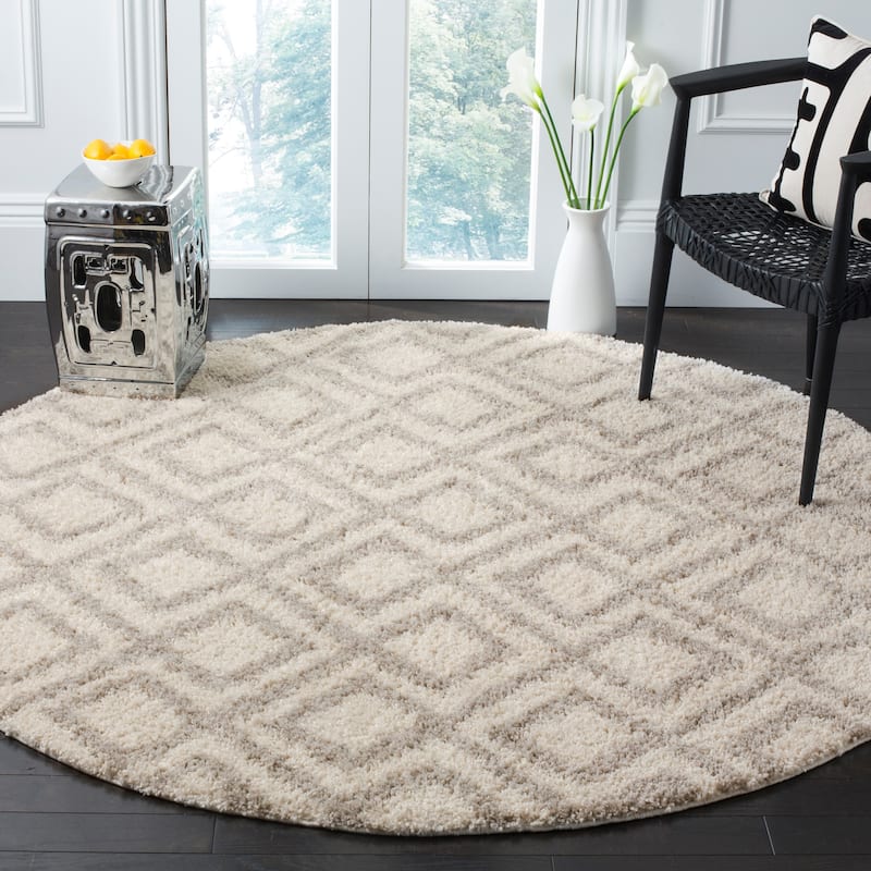 SAFAVIEH Arizona Shag Bahia 1.2-inch Thick Rug - 6'7" Round - Ivory/Beige
