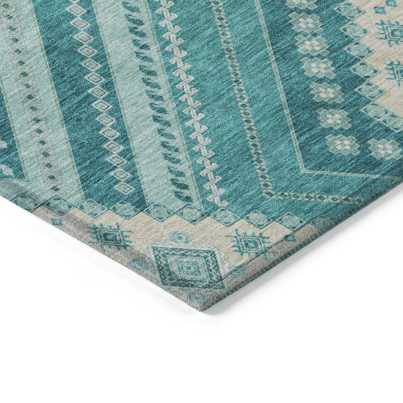 Machine Washable Indoor/ Outdoor Global Boho Chantille Rug