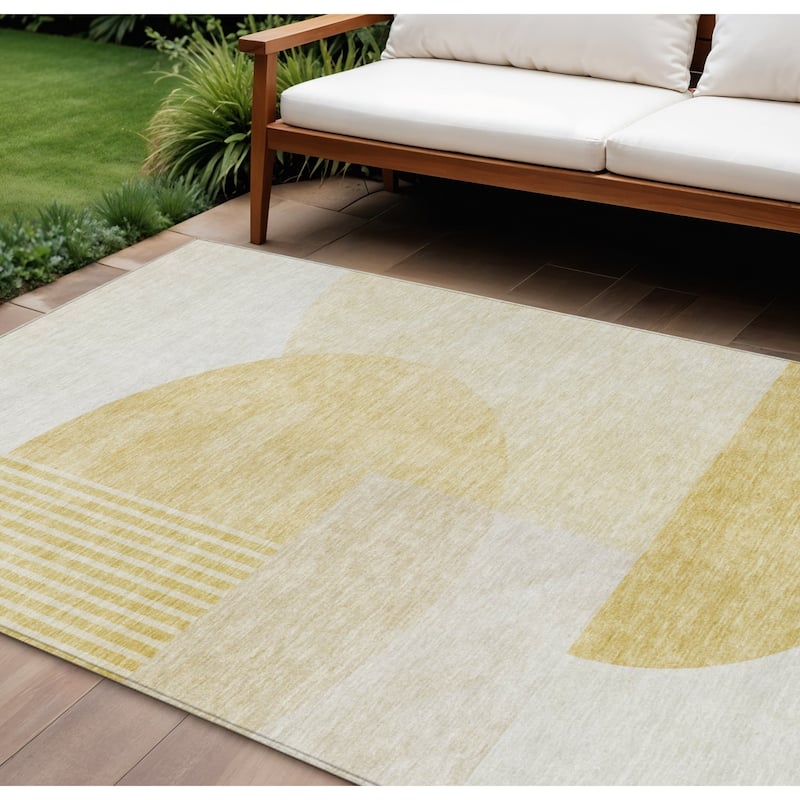 HomeRoots Geometric Transitional Rectangle Outdoor Rug - 9' X 12'