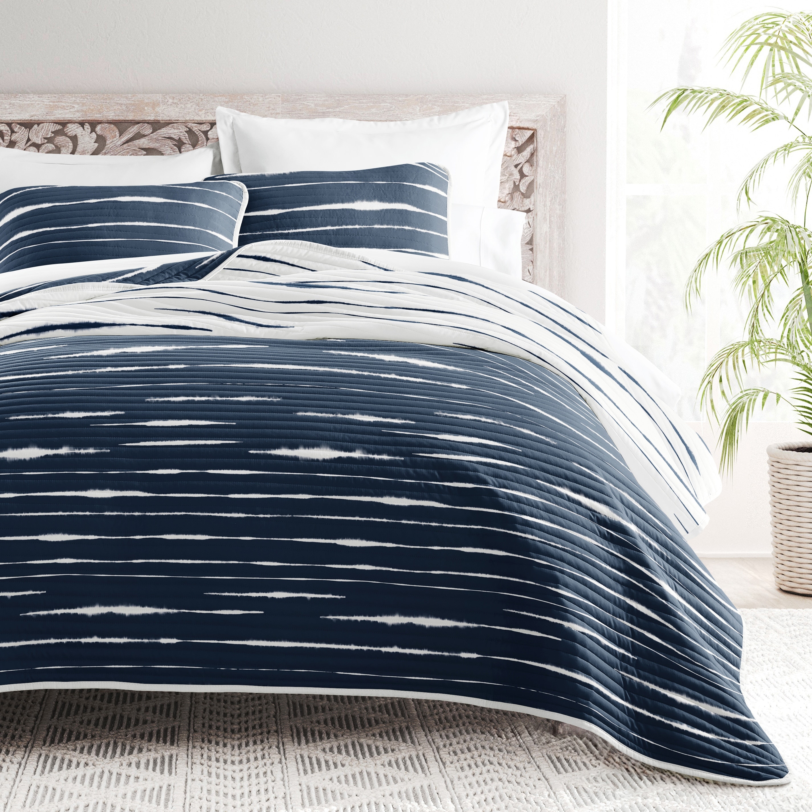 Becky Cameron All Season 3 Piece Horizon Lines Reversible Quilt Set with Shams