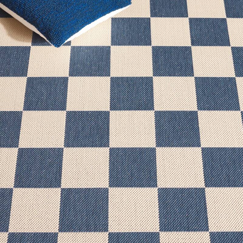 SAFAVIEH Courtyard Eveli Transitional Rug