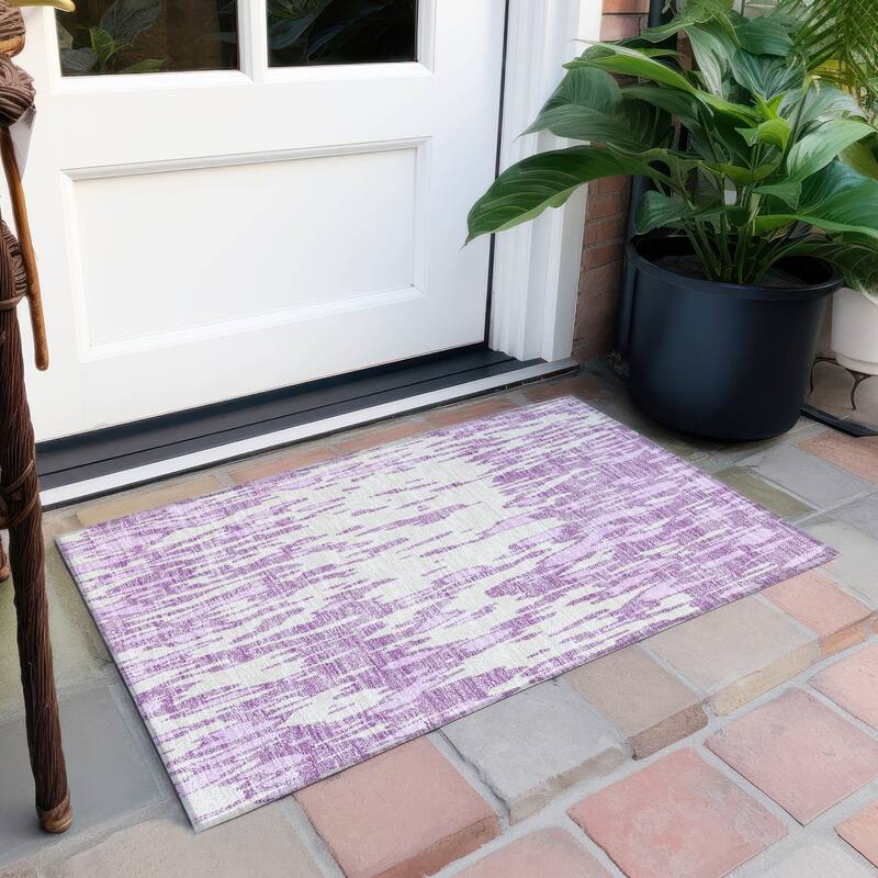 Machine Washable Indoor/ Outdoor Abstract Chantille Rug - Lavender - 1'8" x 2'6"