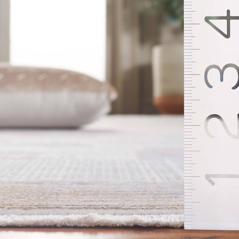 SAFAVIEH Signature Haleema Modern Viscose Rug