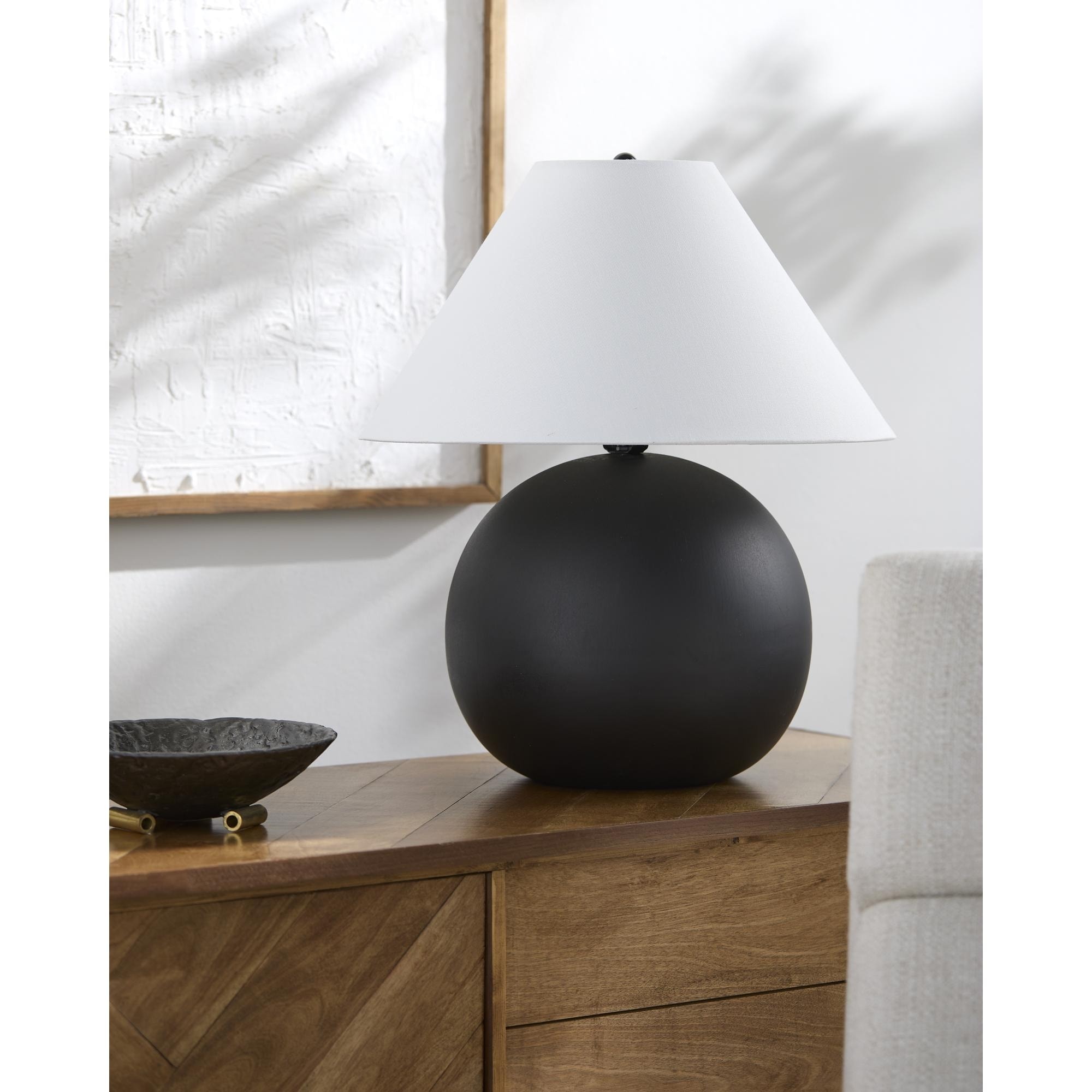Livabliss Kogel Traditional Accent Table Lamp