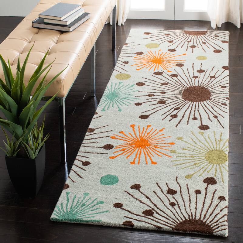 SAFAVIEH Handmade Soho Cristen Cosmos N.Z. Wool Rug - 2'6" x 8' Runner - Light Blue/Multi