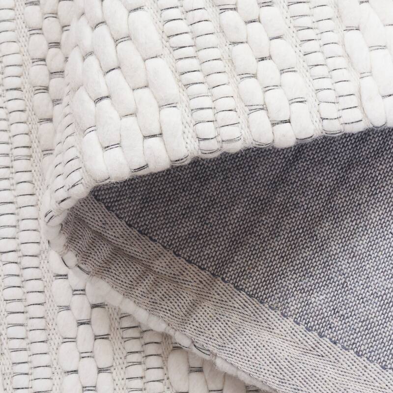 SAFAVIEH Handmade Marbella Rashada Wool Rug