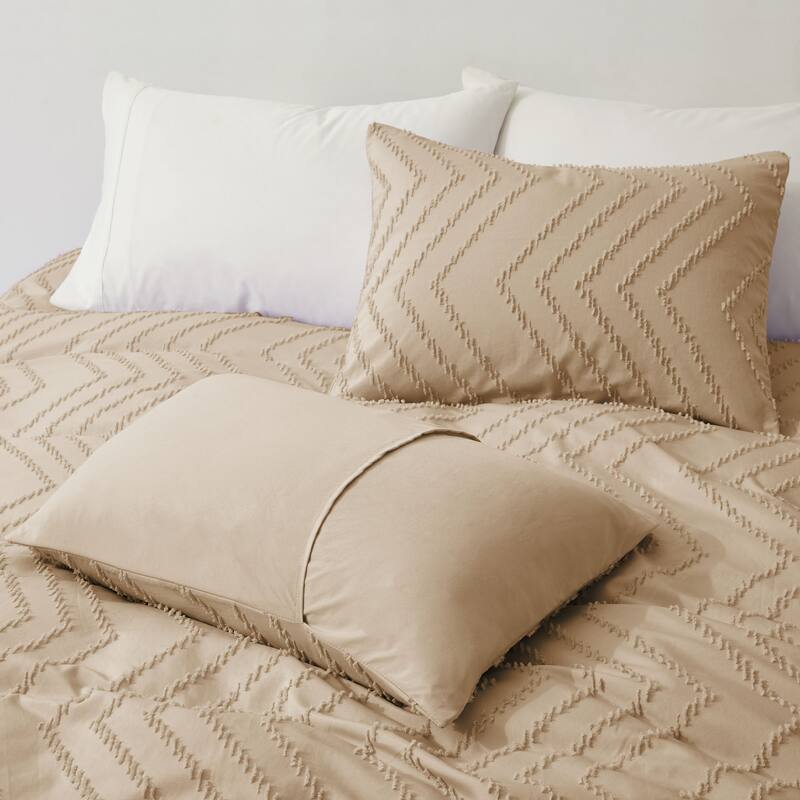 Tufted Clipped Jacquard Geometric Oversized Duvet Cover & Pillowcase Set