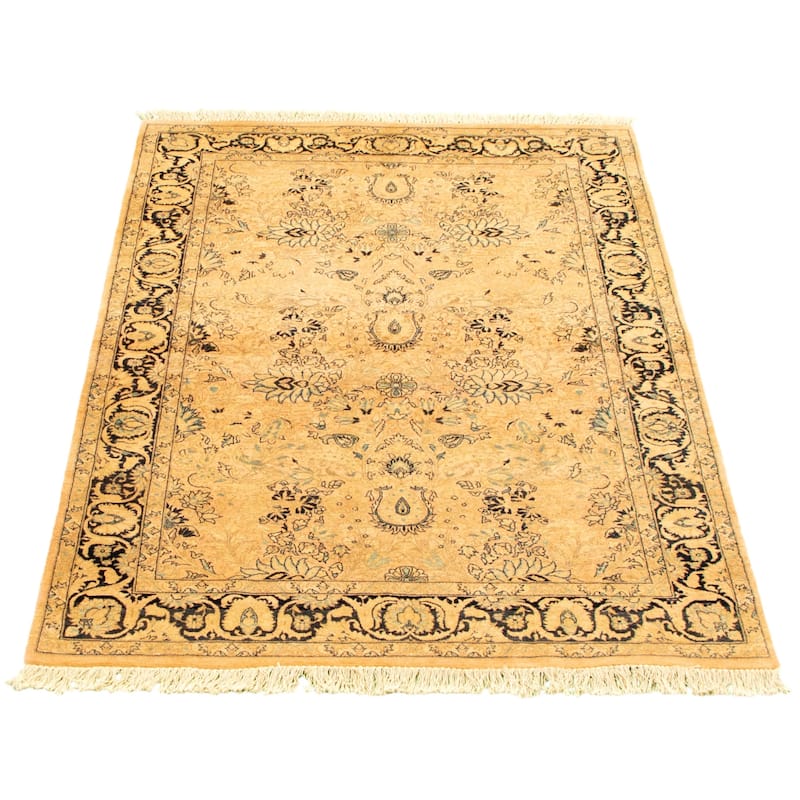 Hand-knotted Pako Persian Beige Wool Rug - 4'0 x 6'1/4'0" x 6'1"