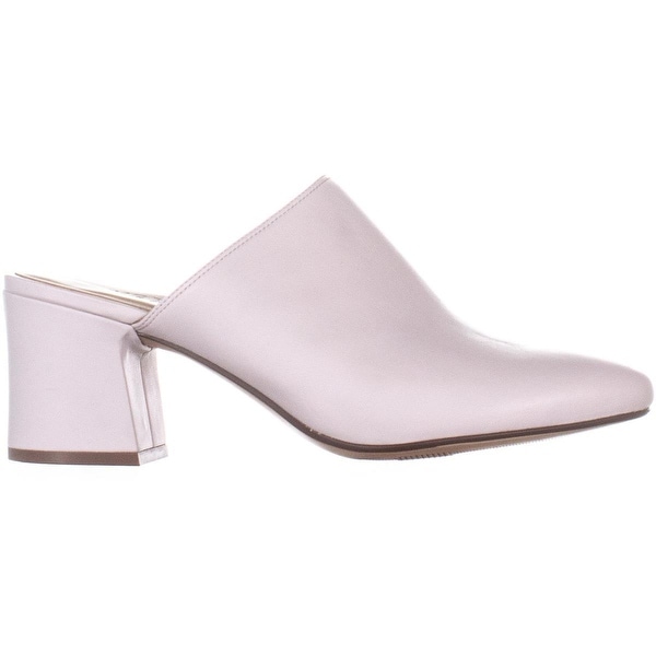 naturalizer daria block heel mule