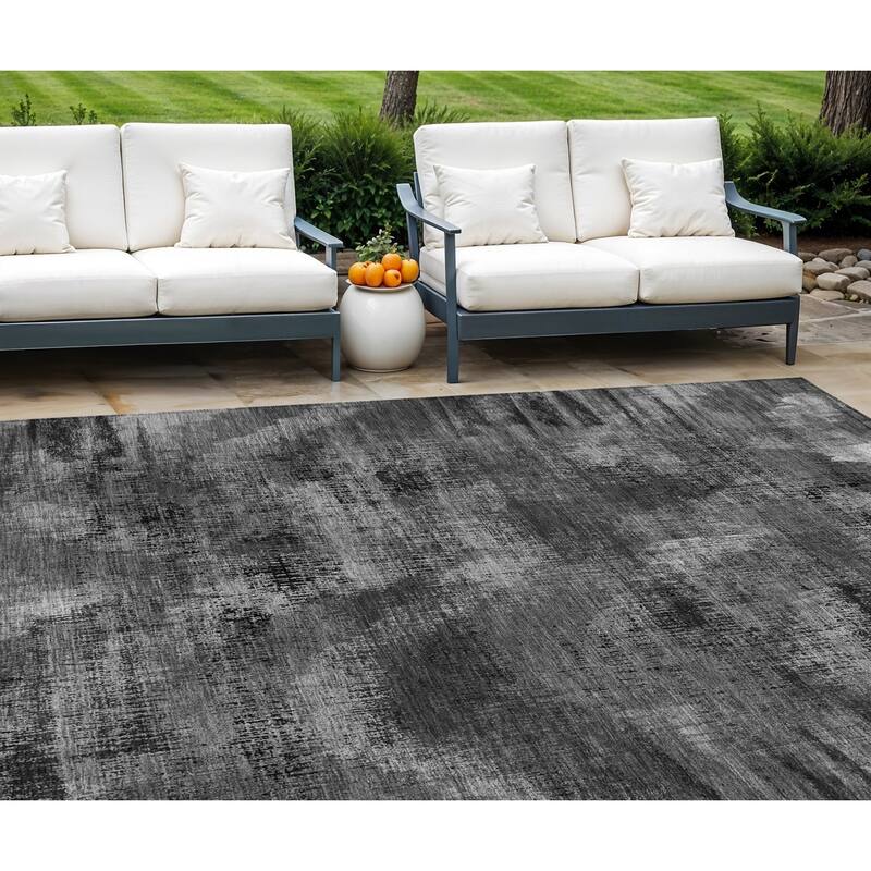 HomeRoots Abstract Transitional Rectangle Outdoor Rug - 8' X 10'