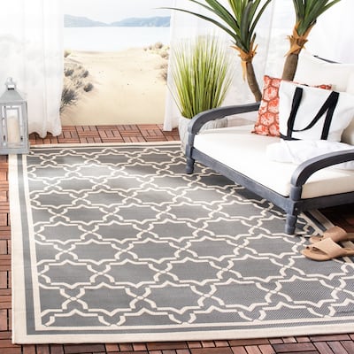 SAFAVIEH Courtyard Thomasina Indoor/ Outdoor Patio Backyard Rug