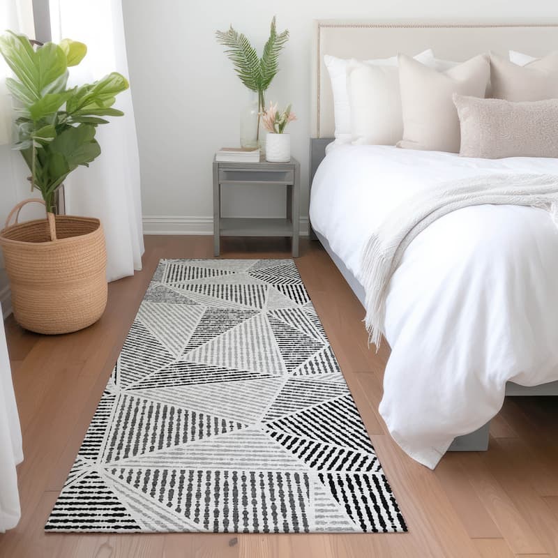 Machine Washable Indoor/ Outdoor Chantille Mosaic Geometric Rug - Pewter - 2'3" x 7'6"