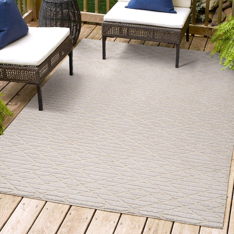 JONATHAN Y Jazz High-Low Pile Moroccan Diamond Modern Indoor/Outdoor Area Rug