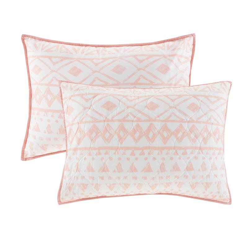 Intelligent Design Cora 7 Piece Reversible Cotton Quilt Set with Euro Shams and Thrwo Pillows