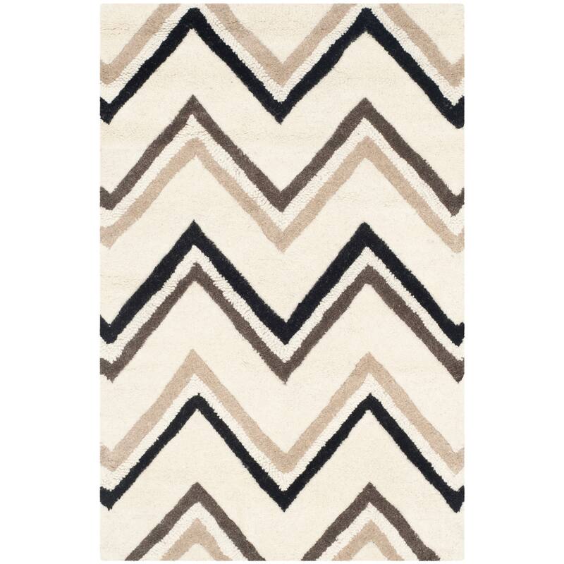 SAFAVIEH Handmade Cambridge Abbie Modern Moroccan Wool Rug - 2'6" x 4' - Ivory/Black