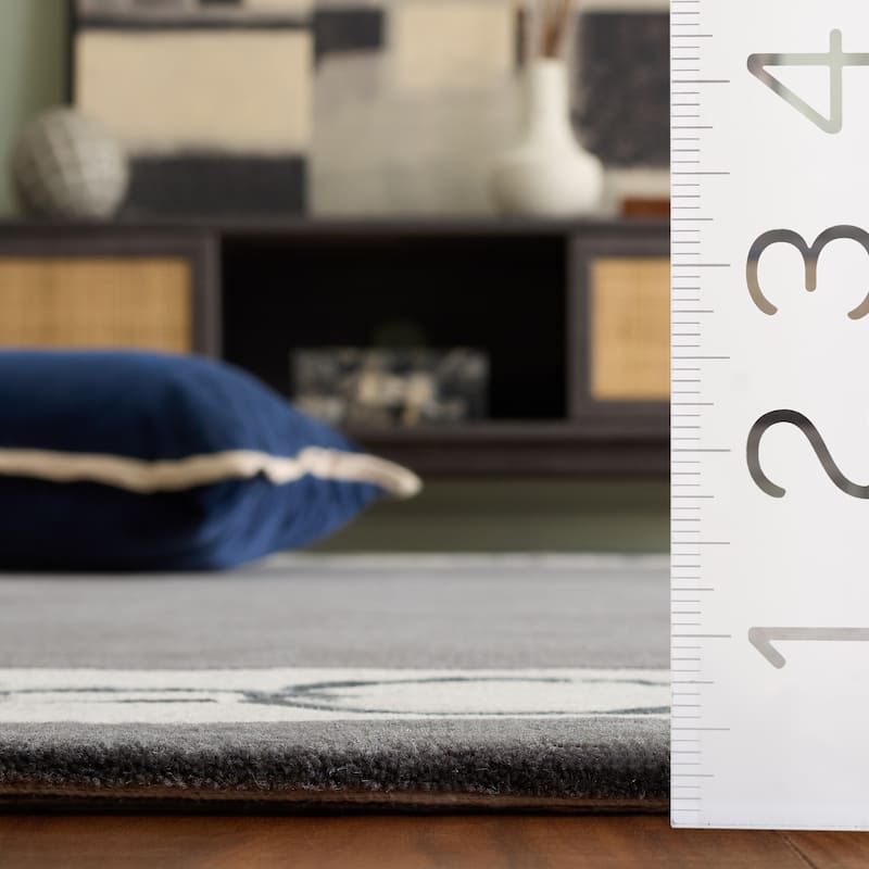 SAFAVIEH Handmade Metro Afet Wool Rug