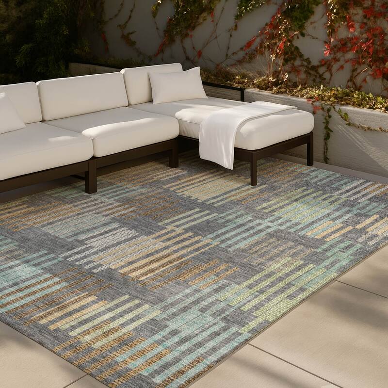Machine Washable Indoor/ Outdoor Modern Pines Chantille Rug