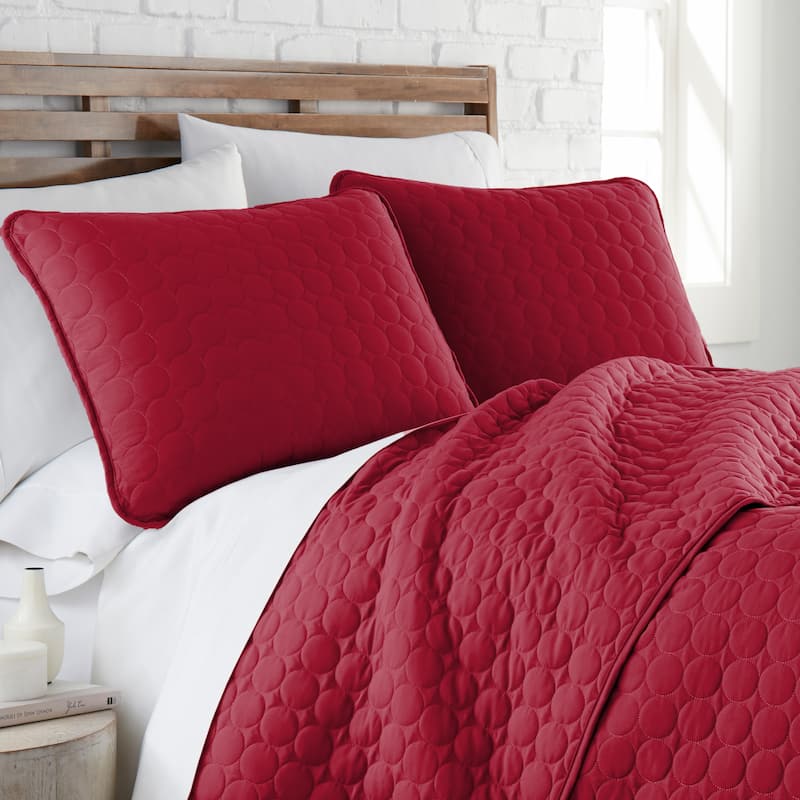 Vilano Ultra-Soft Lightweight 3-piece Quilt and Sham Set