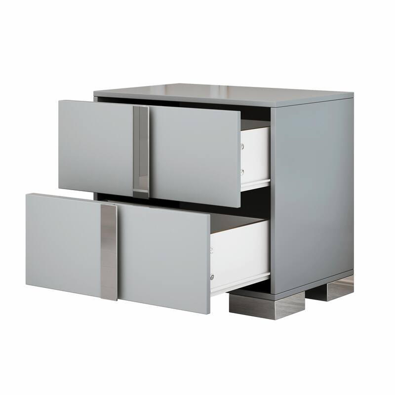 Mirrored Nightstand with Metal Handle and 2 Drawers