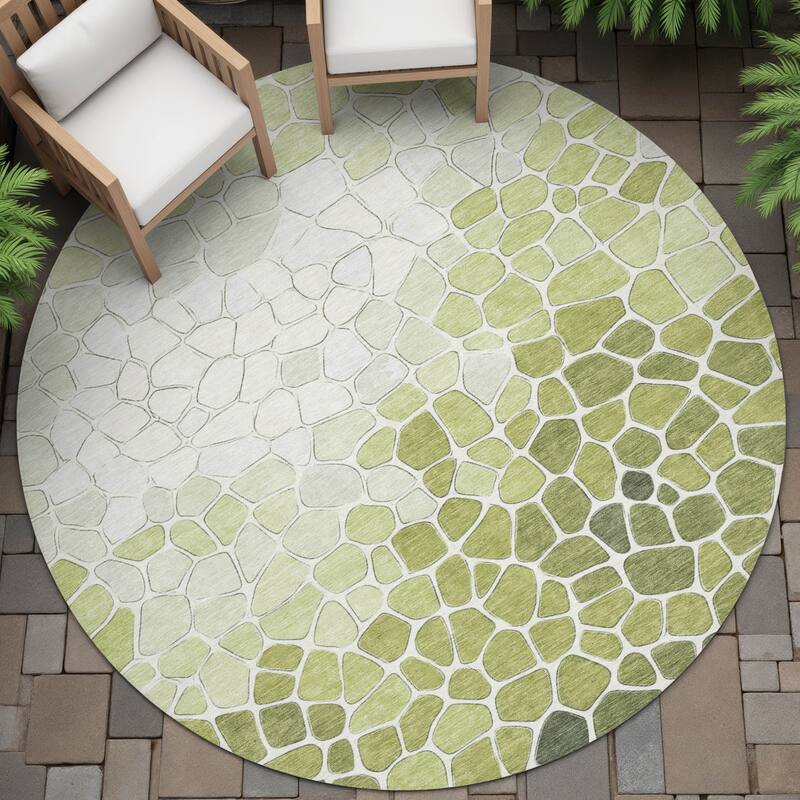 Machine Washable Indoor/Outdoor Contemporary Ombre Chantille Rug - Green - 8' x 8'