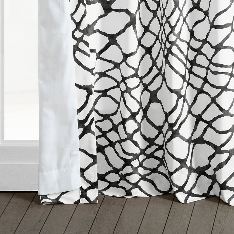 Exclusive Fabrics Ellis Printed Cotton Twill Curtain (1 Panel)