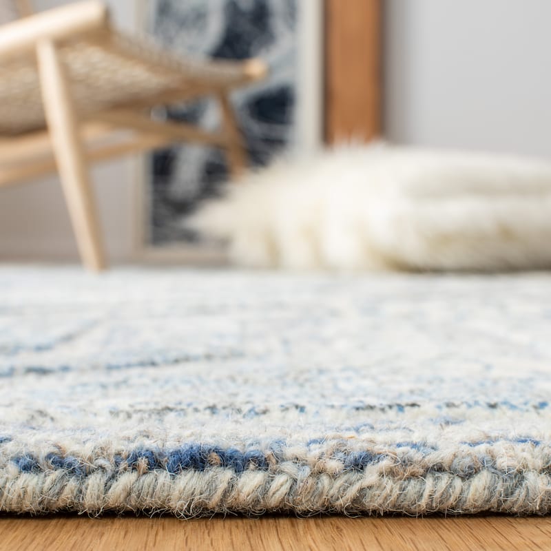 SAFAVIEH Handmade Restoration Vintage Sopho Wool Rug