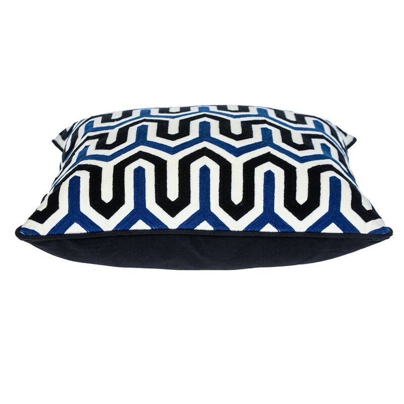 HomeRoots 18" X 18" Blue And White 100% Cotton Geometric Zippered Pillow