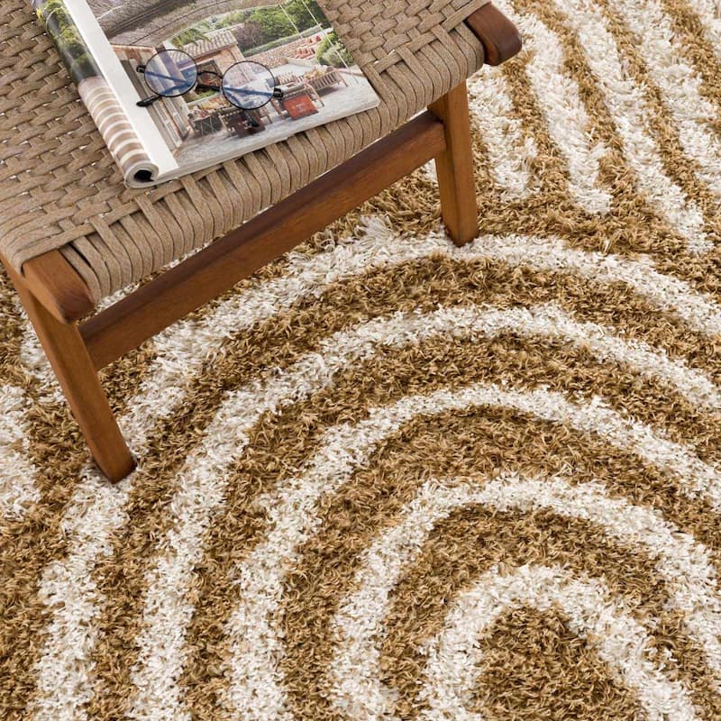 Hauteloom Calup Living Room, Bedroom Area Rug - Plush Pile - Camel, Ivory - 5'3" x 7'3"