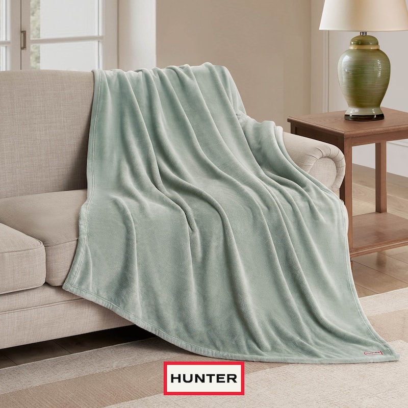 Hunter Coco Flannel Throw Blanket