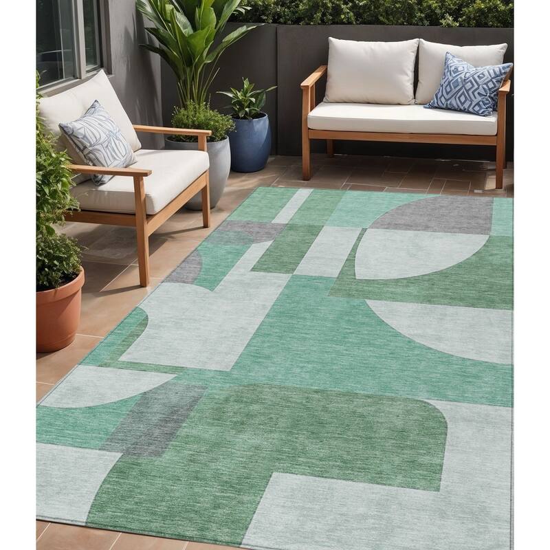 HomeRoots Geometric Modern Rectangle Outdoor Rug - 5' X 8'