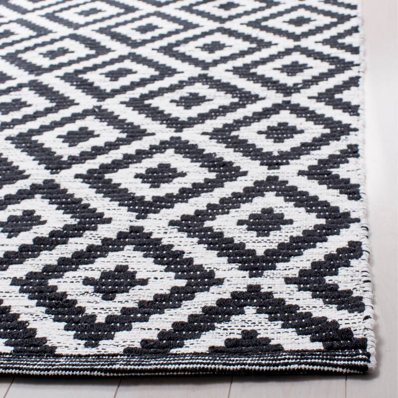 SAFAVIEH Handmade Flatweave Montauk Gulhan Casual Cotton Rug
