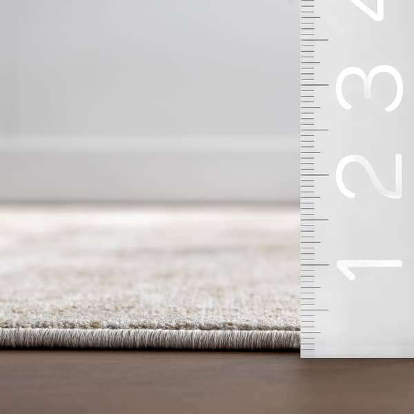 Nuloom Gwynne Medallion Fringe Area Rug
