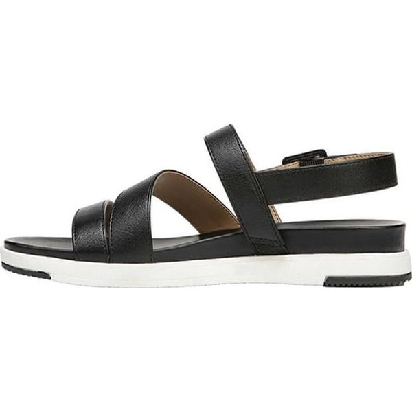 naturalizer andrea sandal