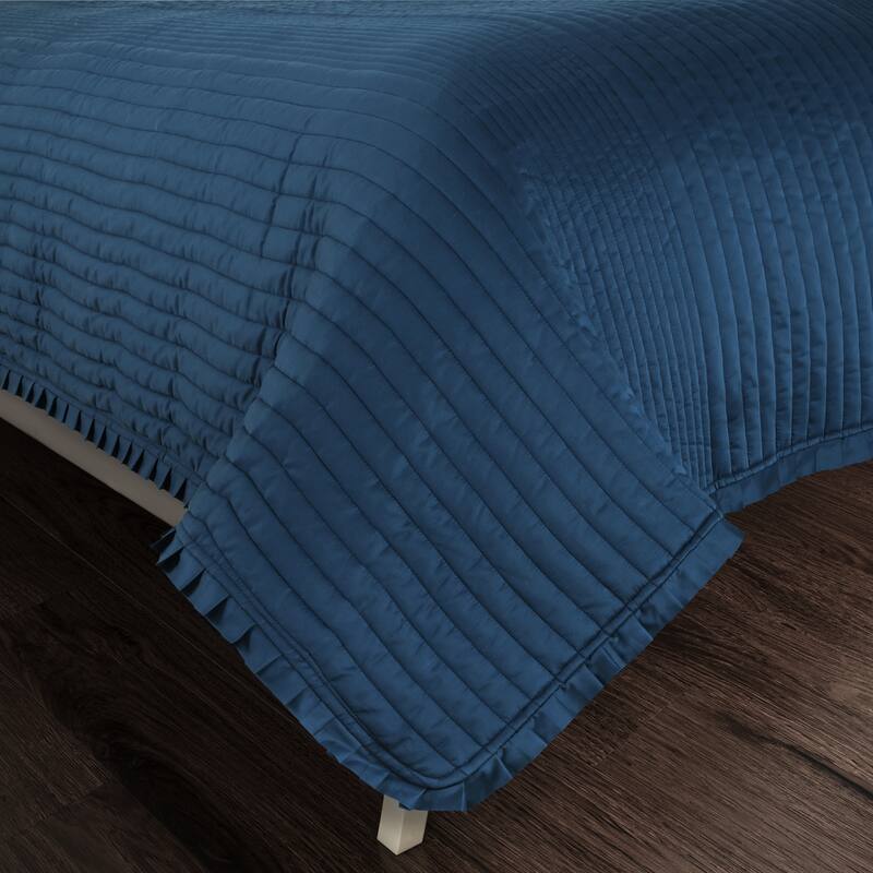 Meadow Blue Quilt Set - King - Cal King