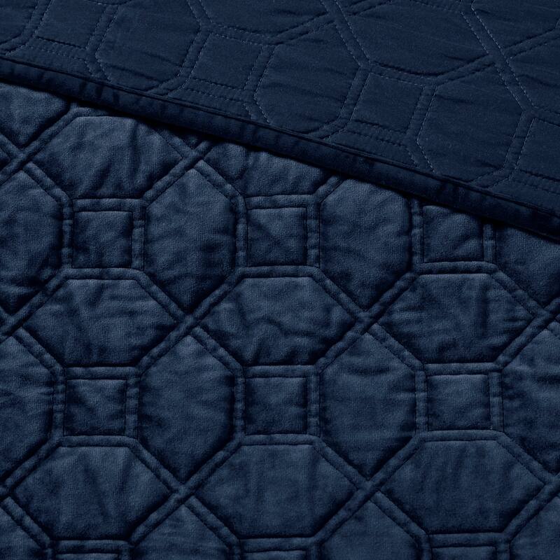 Madison Park Emery 3 Piece Velvet Quilt Set