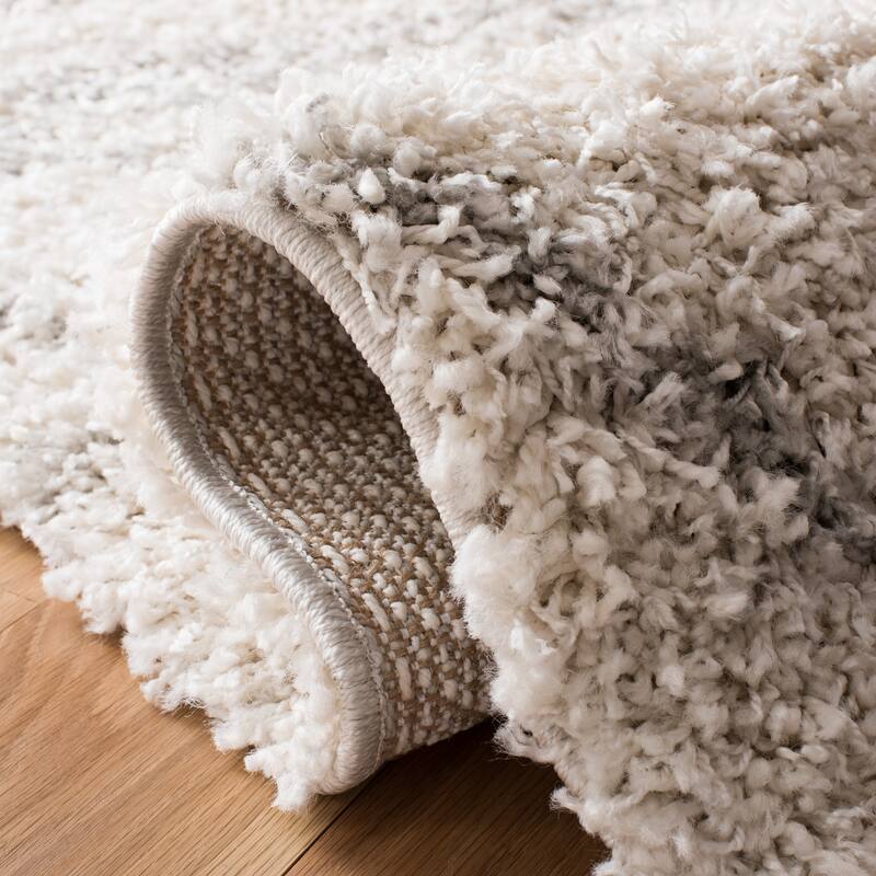 SAFAVIEH Pro Lux Shag Dottie Moroccan Tassel 2.4-inch Thick