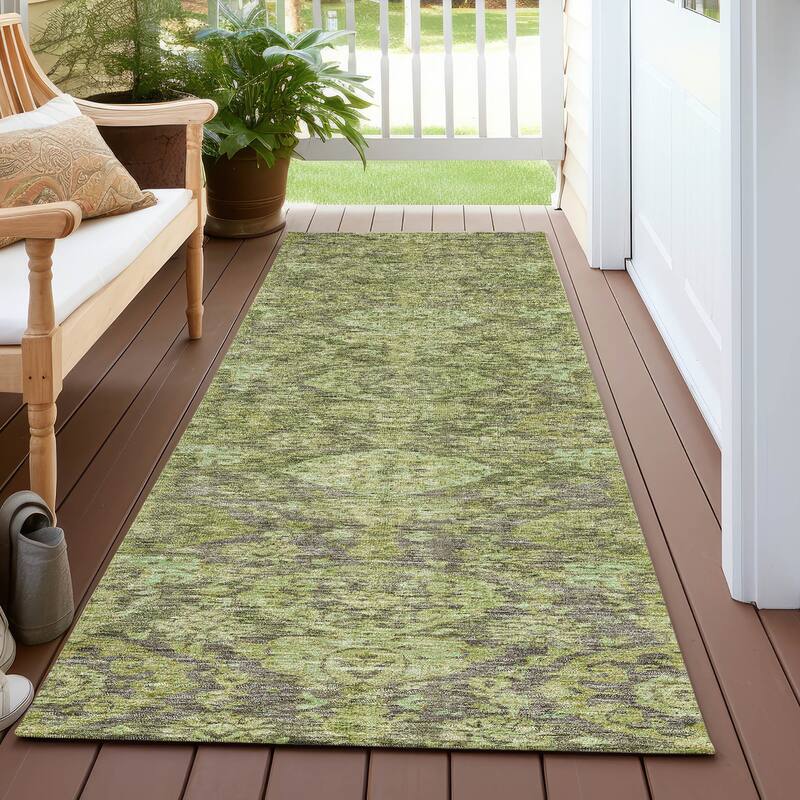 Machine Washable Indoor/ Outdoor Traditional Damask Chantille Rug