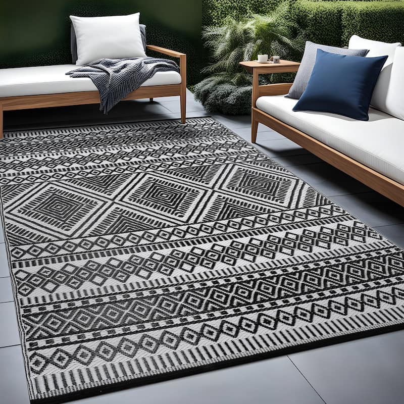 Beverly Rug Reversible Mats Plastic Outdoor Rug for Camping, Patio, Backyard, RV, Picnic, Deck